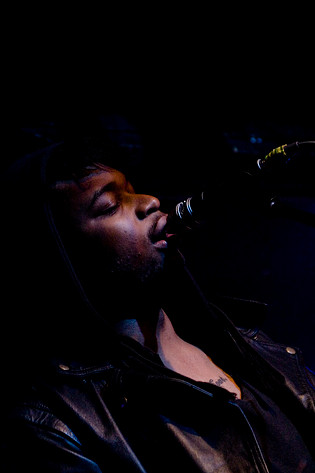 2010-02-02 - O. Children från White Heat @ Madame Jojo's, London