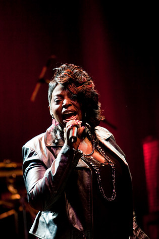 2010-02-25 - Angie Stone från Trädgår'n, Göteborg