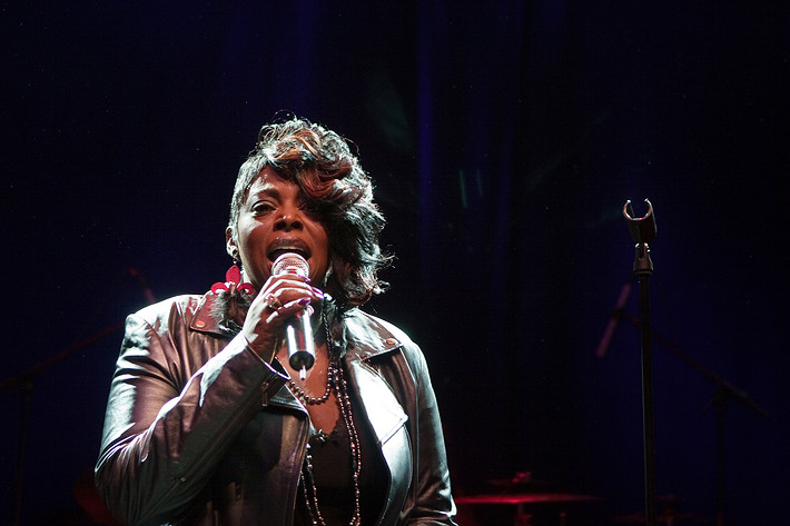 2010-02-25 - Angie Stone från Trädgår'n, Göteborg