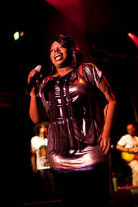 2010-02-27 - Angie Stone från Berns, Stockholm