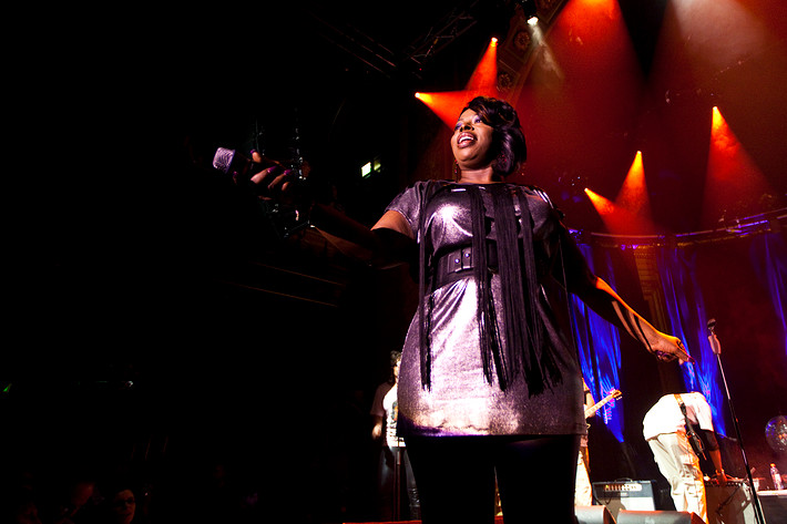 2010-02-27 - Angie Stone från Berns, Stockholm