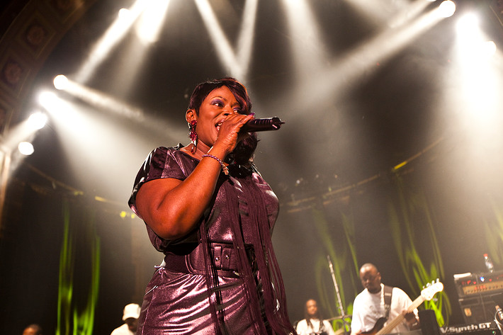 2010-02-27 - Angie Stone från Berns, Stockholm