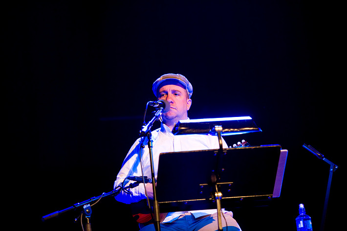 2010-03-24 - The Magnetic Fields från Filadelfiakyrkan, Stockholm