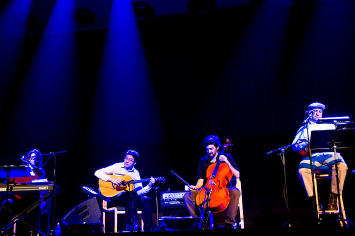 2010-03-24 - The Magnetic Fields från Filadelfiakyrkan, Stockholm