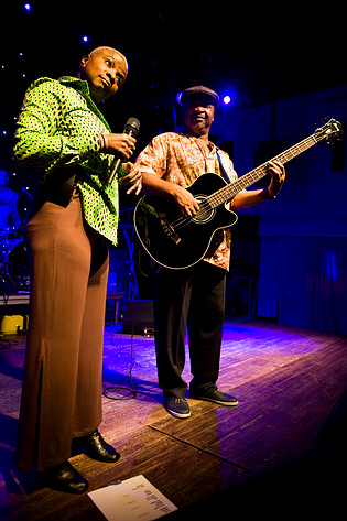 2010-04-24 - Angélique Kidjo från Göta Källare, Stockholm