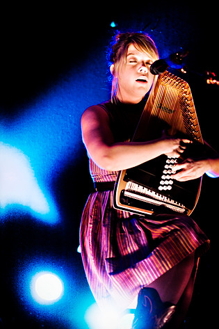 2010-05-05 - Basia Bulat från Debaser Medis, Stockholm
