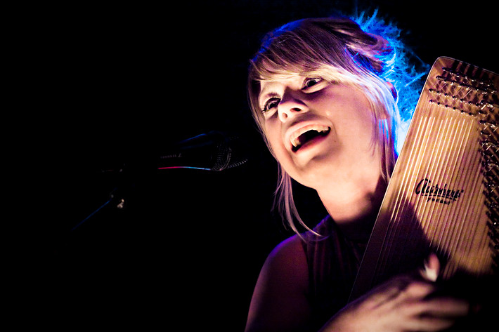 2010-05-05 - Basia Bulat från Debaser Medis, Stockholm