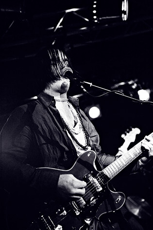 2010-05-08 - The Brian Jonestown Massacre från Debaser Slussen, Stockholm
