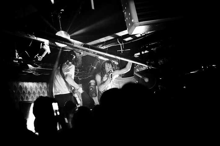 2010-05-19 - Monotonix från Debaser Slussen, Stockholm