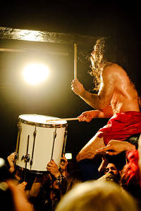2010-05-19 - Monotonix från Debaser Slussen, Stockholm