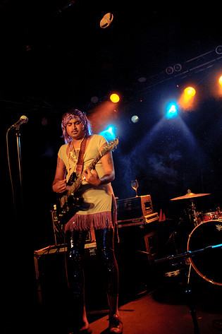 2010-05-22 - King Khan & The BBQ Show från Debaser Strand, Stockholm