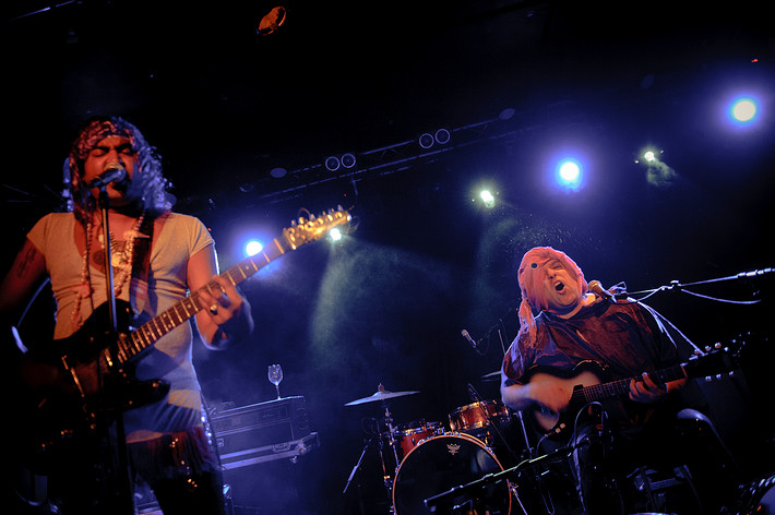2010-05-22 - King Khan & The BBQ Show från Debaser Strand, Stockholm