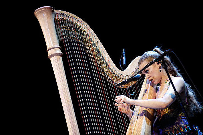 2010-05-24 - Joanna Newsom från Dramaten, Stockholm