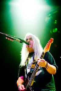 2010-05-26 - Dinosaur Jr från Tyrol, Stockholm