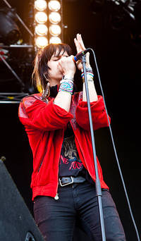 2010-06-30 - Julian Casablancas från Peace & Love, Borlänge
