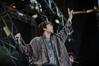 2010-07-01 - The Kooks från Peace & Love, Borlänge