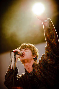 2010-07-01 - The Kooks från Peace & Love, Borlänge