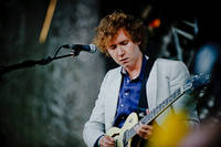 2010-07-01 - The Kooks från Peace & Love, Borlänge