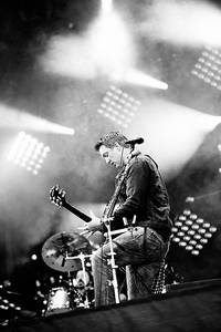 2010-07-01 - Them Crooked Vultures från Peace & Love, Borlänge