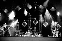 2010-07-01 - Them Crooked Vultures från Peace & Love, Borlänge