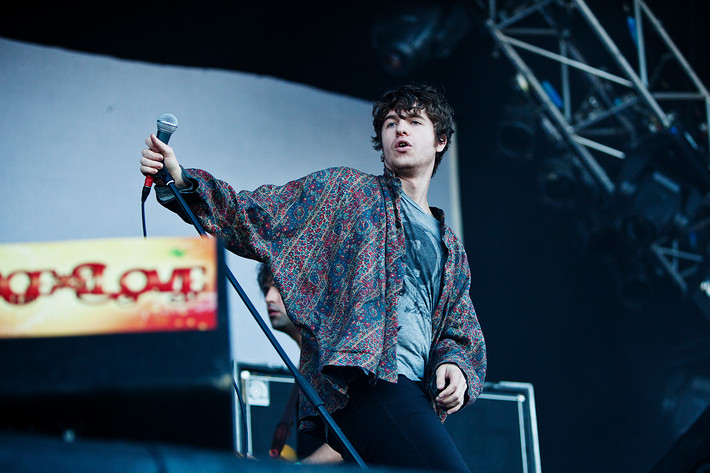 2010-07-01 - The Kooks från Peace & Love, Borlänge