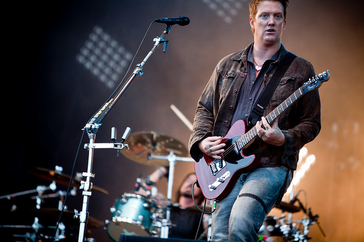 2010-07-01 - Them Crooked Vultures från Peace & Love, Borlänge