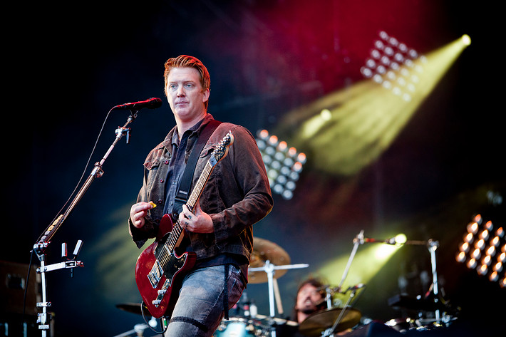 2010-07-01 - Them Crooked Vultures från Peace & Love, Borlänge