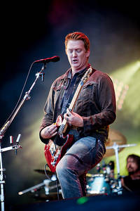 2010-07-01 - Them Crooked Vultures från Peace & Love, Borlänge