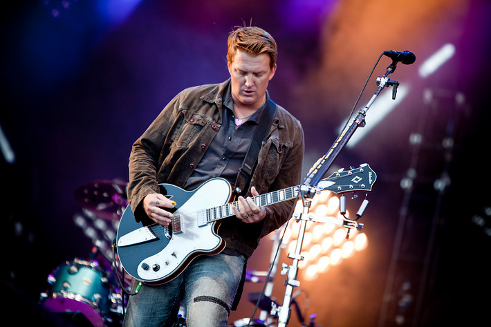 2010-07-01 - Them Crooked Vultures från Peace & Love, Borlänge