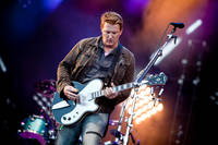 2010-07-01 - Them Crooked Vultures från Peace & Love, Borlänge