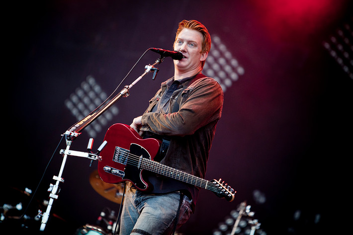 2010-07-01 - Them Crooked Vultures från Peace & Love, Borlänge