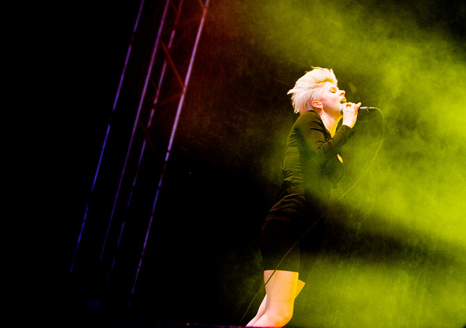 2010-07-01 - Robyn från Peace & Love, Borlänge
