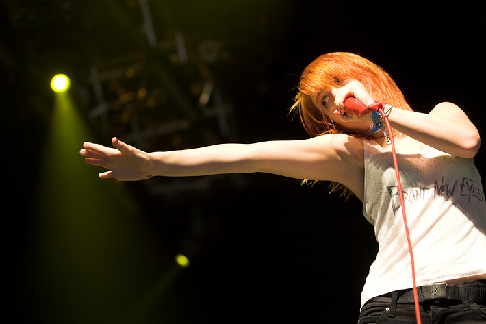 2010-07-01 - Paramore från Roskildefestivalen, Roskilde
