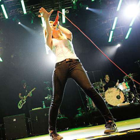 2010-07-01 - Paramore från Roskildefestivalen, Roskilde