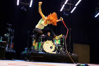 2010-07-01 - Paramore från Roskildefestivalen, Roskilde