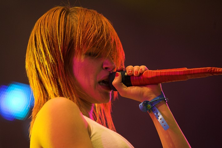 2010-07-01 - Paramore från Roskildefestivalen, Roskilde