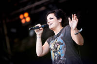 2010-07-02 - Lily Allen från Peace & Love, Borlänge