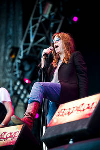 2010-07-02 - Patti Smith från Peace & Love, Borlänge