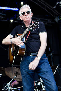 2010-07-02 - Nick Lowe från Peace & Love, Borlänge