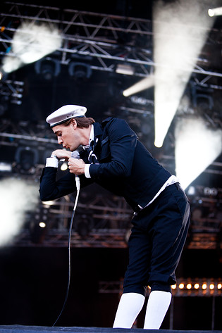 2010-07-02 - The Hives från Peace & Love, Borlänge