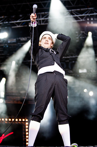 2010-07-02 - The Hives från Peace & Love, Borlänge