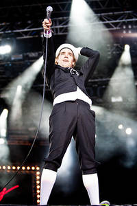 2010-07-02 - The Hives från Peace & Love, Borlänge