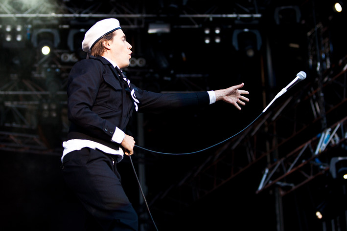 2010-07-02 - The Hives från Peace & Love, Borlänge