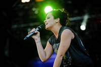2010-07-02 - Lily Allen från Peace & Love, Borlänge