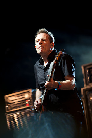 2010-07-02 - Them Crooked Vultures från Roskildefestivalen, Roskilde