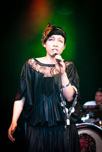 2010-07-03 - Little Dragon från Peace & Love, Borlänge