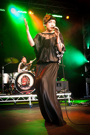 2010-07-03 - Little Dragon från Peace & Love, Borlänge