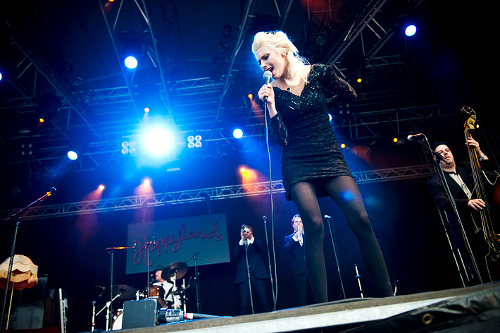 2010-07-03 - Amanda Jenssen från Peace & Love, Borlänge