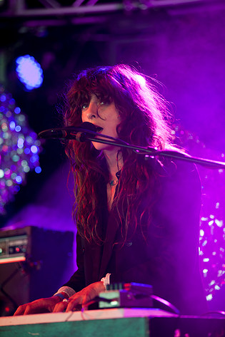 2010-07-03 - Beach House från Roskildefestivalen, Roskilde