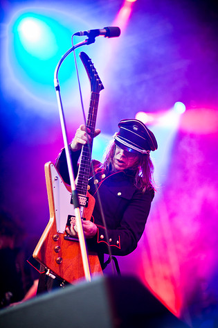 2010-07-03 - Imperial State Electric från Peace & Love, Borlänge